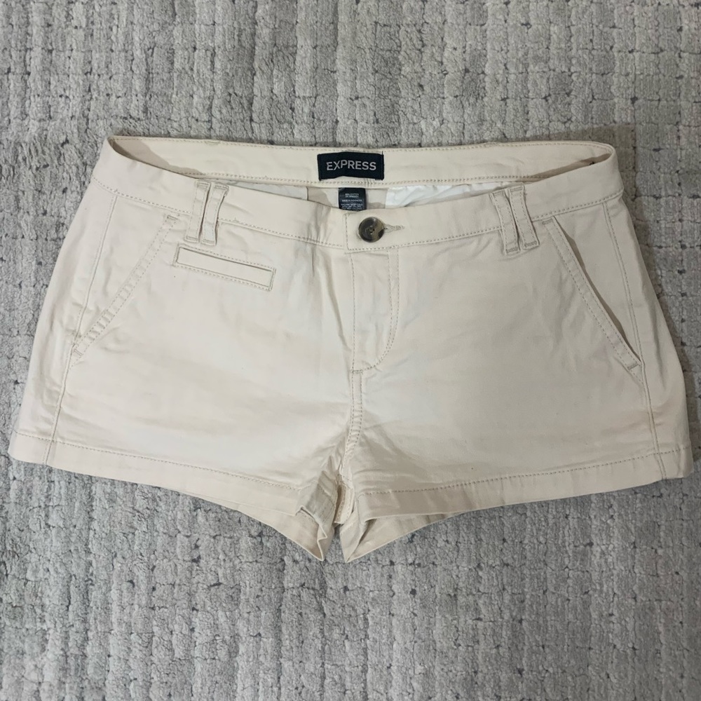 Express Shorts✨ Size 4